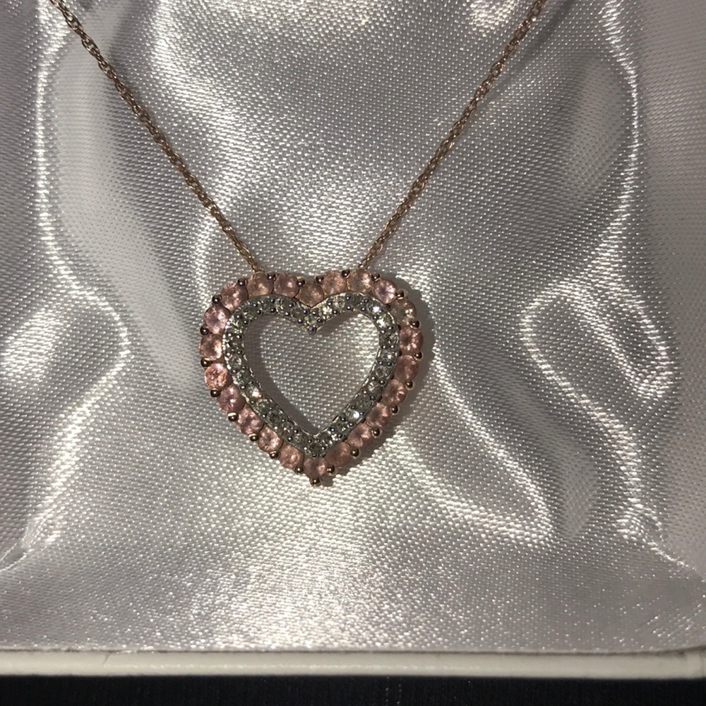 Diamond and pink diamond rose gold pendant